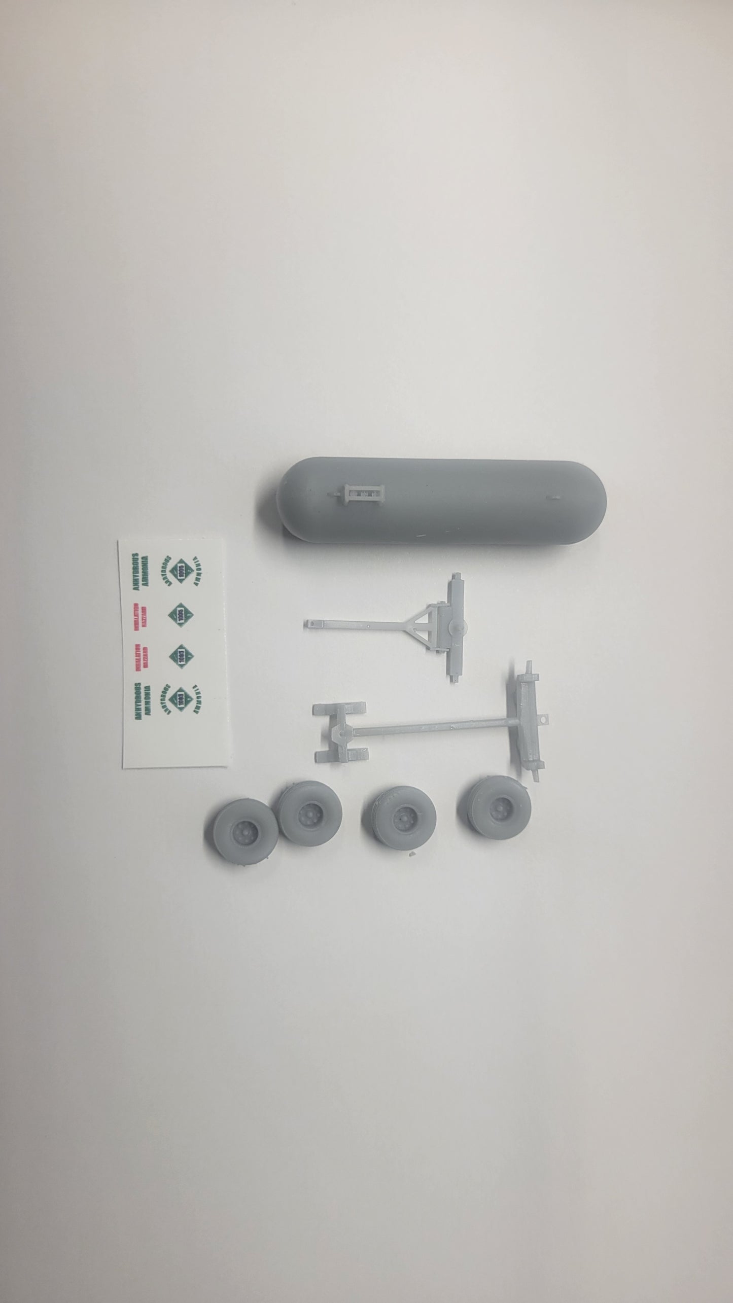 Anhydrous Ammonia tank 1/87 5 pack