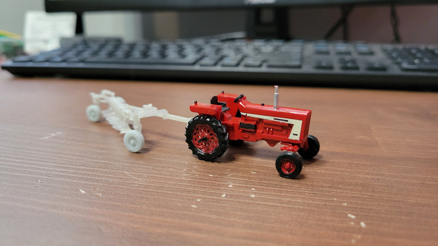 Tractor Mid 60s Red 1/87