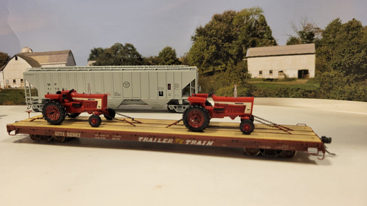 1/87 Mid 60s red tractor